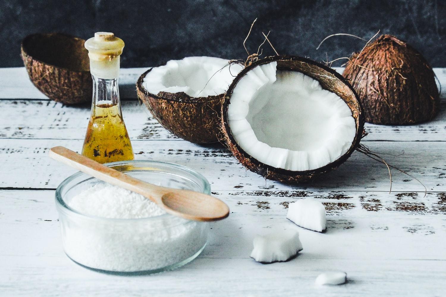 What are the Real Benefits of Coconut Oils for the Hair Health and Beauty? - Vitta Gold™ Global